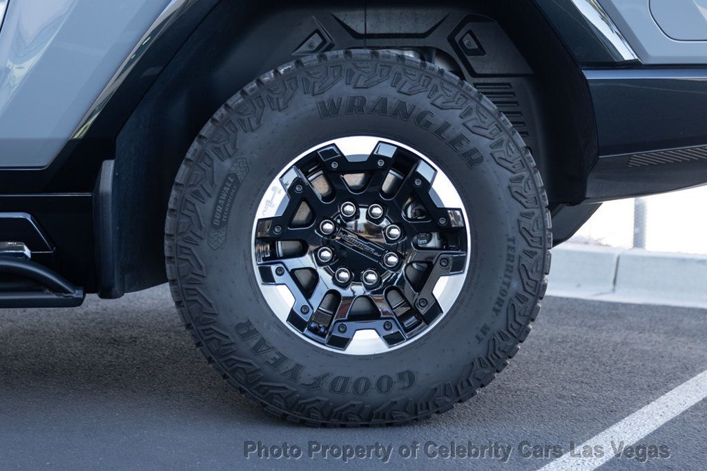 2025 GMC HUMMER EV Pickup 3x --- aMSRP of $104,650. - 22954722 - 56