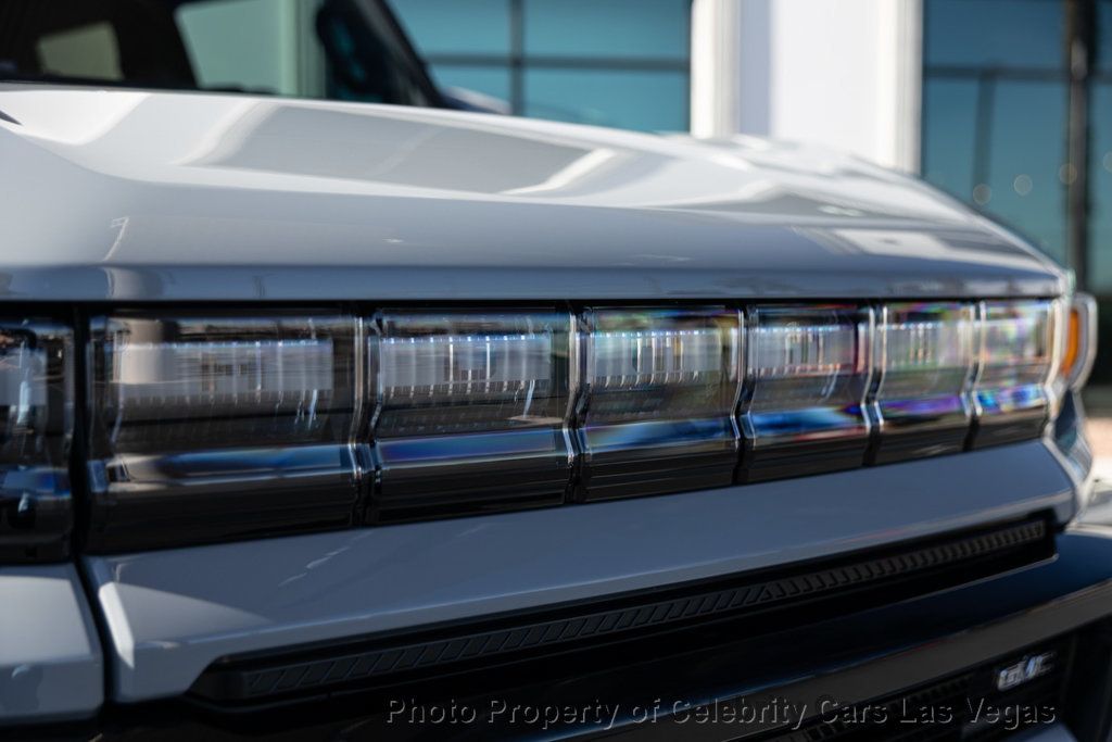 2025 GMC HUMMER EV Pickup 3x --- aMSRP of $104,650. - 22954722 - 5