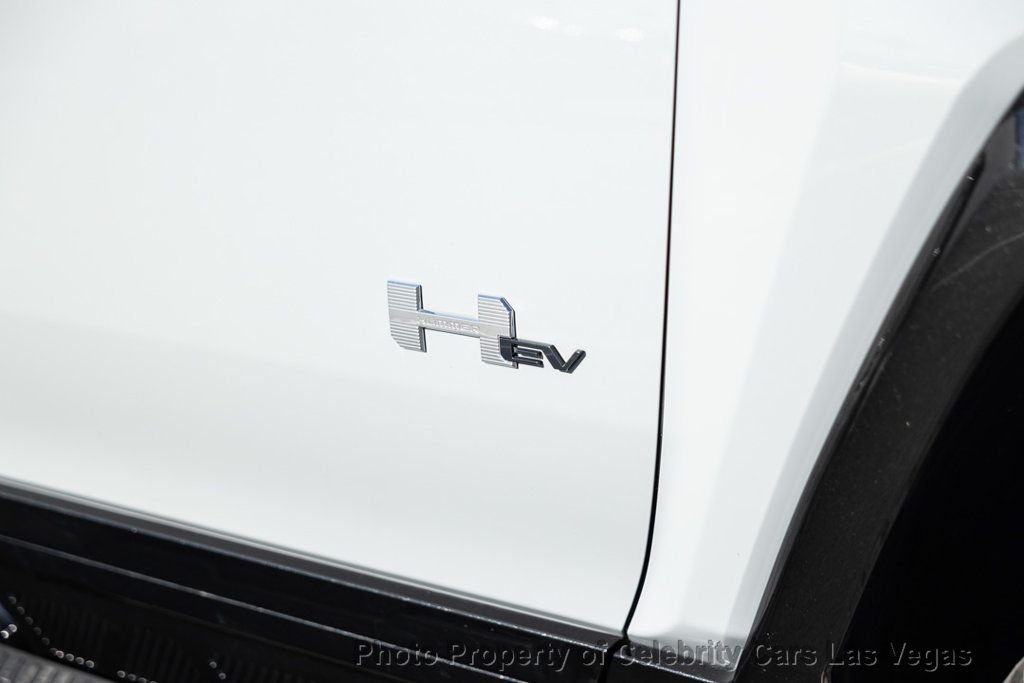 2025 GMC HUMMER EV Pickup 3x --- aMSRP of $104,650. - 22954722 - 7