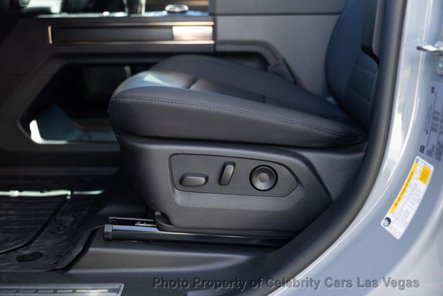 2025 GMC HUMMER EV Pickup 3x --- MSRP of $104,650. - 22954722 - 19