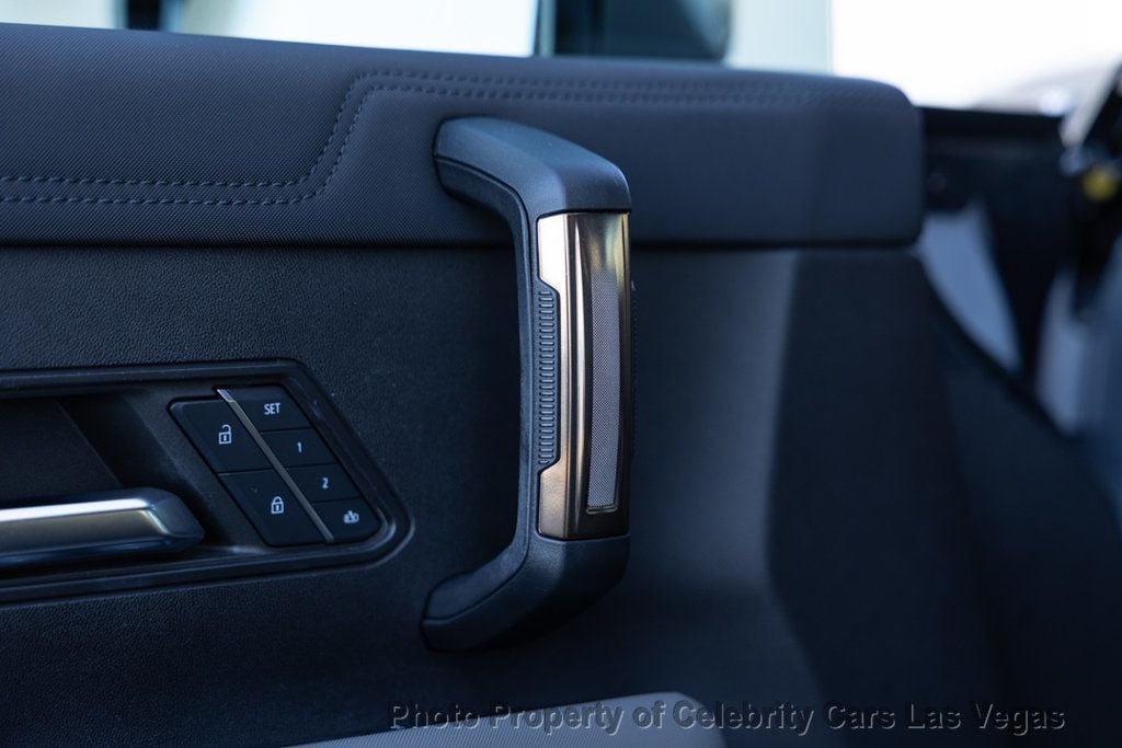 2025 GMC HUMMER EV Pickup 3x --- MSRP of $104,650. - 22954722 - 23