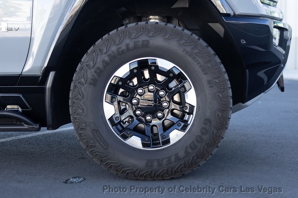 2025 GMC HUMMER EV Pickup 3x --- MSRP of $104,650. - 22954722 - 58