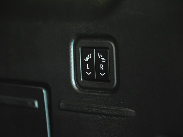 2025 GMC Hummer EV SUV 2X - 22948749 - 31