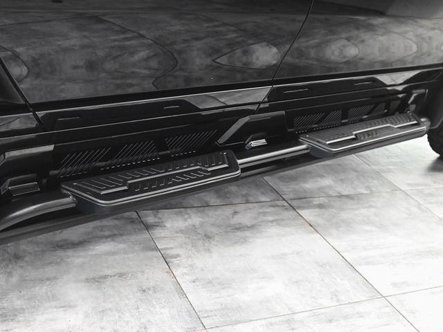 2025 GMC Hummer EV SUV 2X - 22948749 - 37