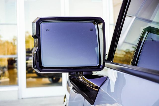 2025 GMC HUMMER EV SUV e4WD 4dr 2X - 22976047 - 13