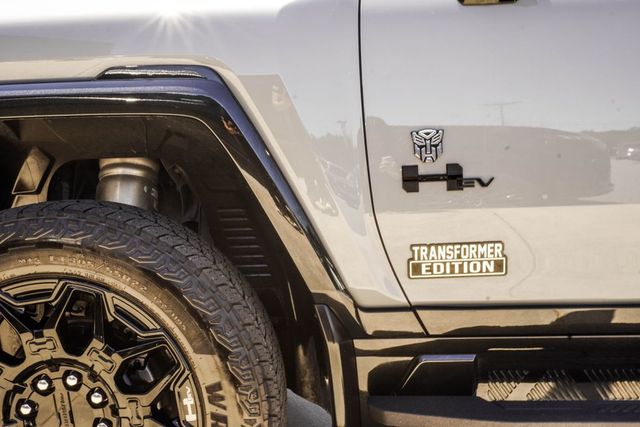 2025 GMC HUMMER EV SUV e4WD 4dr 2X - 23019661 - 8