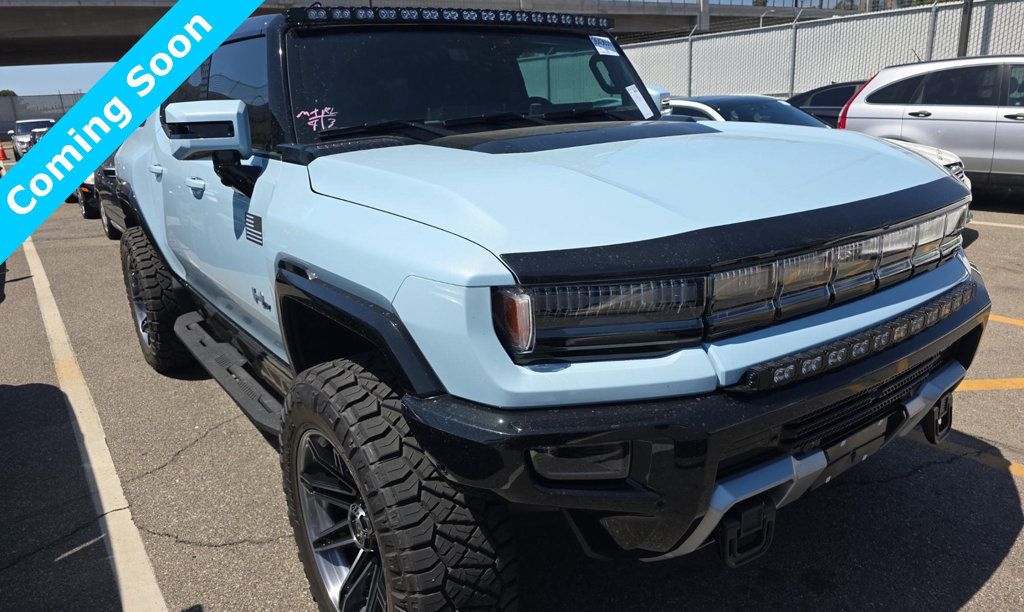 Hood Fender & Mirror Kit | GMC HUMMER EV SUV 2023 Hood Fender & Mirror Kit | GMC HUMMER EV SUV 2023