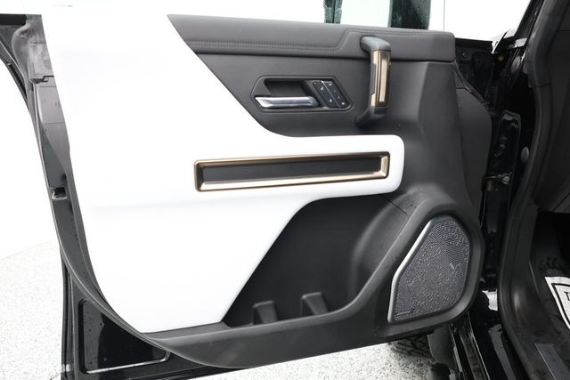 2025 GMC HUMMER EV SUV e4WD 4dr 2X w/ Extreme Off-Road Package & Infinity Roof (570-hp) - 22959756 - 6