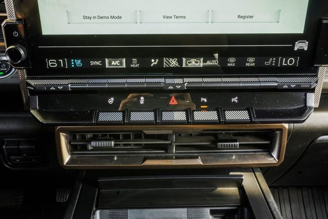 2025 GMC HUMMER EV SUV e4WD 4dr 3X - 23063446 - 21