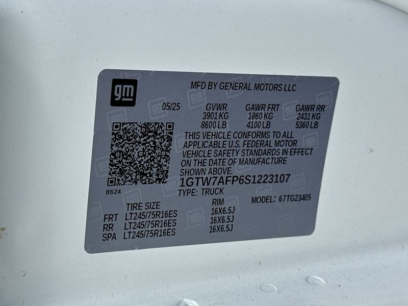 2025 GMC Savana Cargo Van RWD 2500 135" - 23059396 - 21