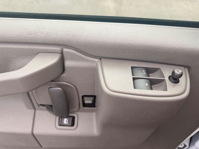 2025 GMC Savana Cargo Van SAVANA (WITH $990 IN PACKAGES!!!) - 23065175 - 7