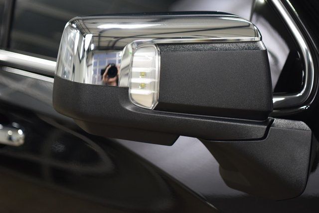 2025 GMC Sierra 1500 1500 CREW DENALI 4X4 * 6.2 V8 * LOADED * 1 OWNER - 22930173 - 14