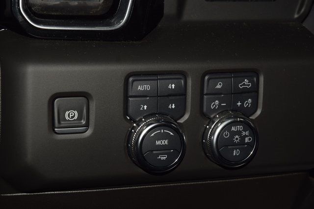 2025 GMC Sierra 1500 1500 CREW DENALI 4X4 * 6.2 V8 * LOADED * 1 OWNER - 22930173 - 34