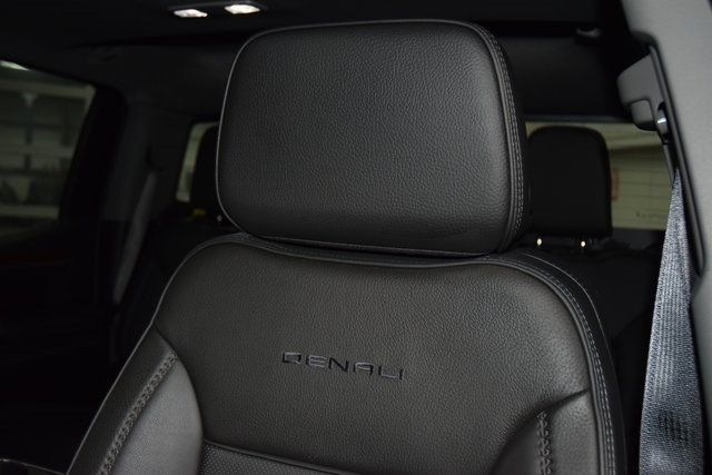 2025 GMC Sierra 1500 1500 CREW DENALI 4X4 * 6.2 V8 * LOADED * 1 OWNER - 22930173 - 38