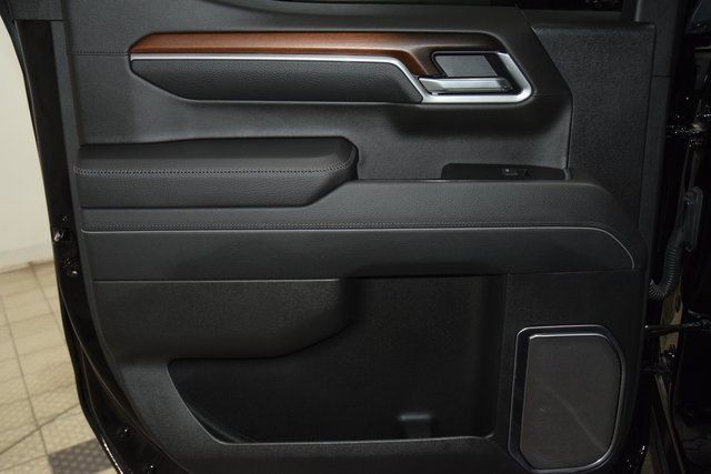 2025 GMC Sierra 1500 1500 CREW DENALI 4X4 * 6.2 V8 * LOADED * 1 OWNER - 22930173 - 42