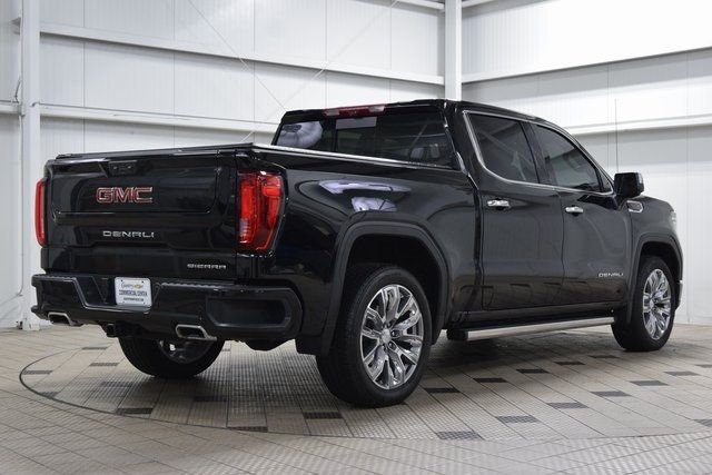 2025 GMC Sierra 1500 1500 CREW DENALI 4X4 * 6.2 V8 * LOADED * 1 OWNER - 22930173 - 6
