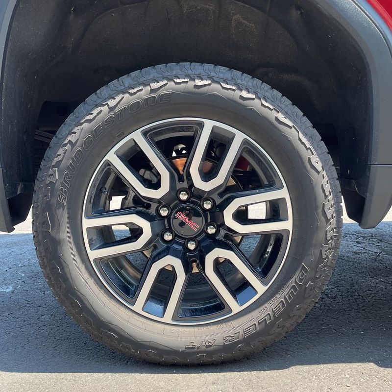 2025 GMC Sierra 1500 4WD Crew Cab 147" AT4 - 23035768 - 14