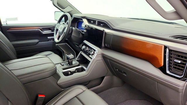 2025 GMC Sierra 1500 4WD Crew Cab 147 Denali with Reserve Package & 6.2L V8 - 22983845 - 23