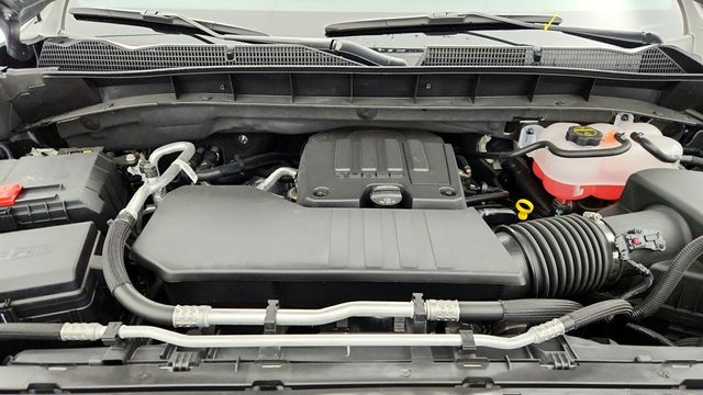 2025 GMC Sierra 1500 4WD Crew Cab 147'' Elevation (3SB) with 6'' Black Assist Steps - 22954558 - 24