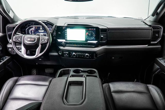 2025 GMC Sierra 4WD Crew Cab Short Box SLT's photo