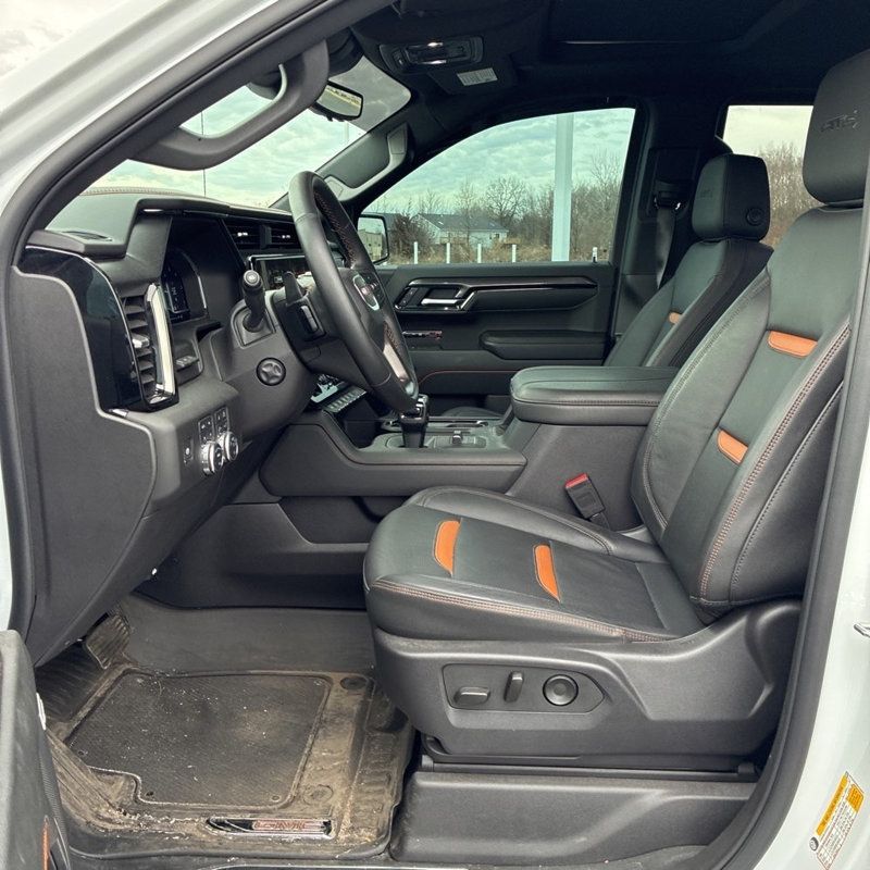 2025 GMC Sierra 1500 AT4 - 22972466 - 14