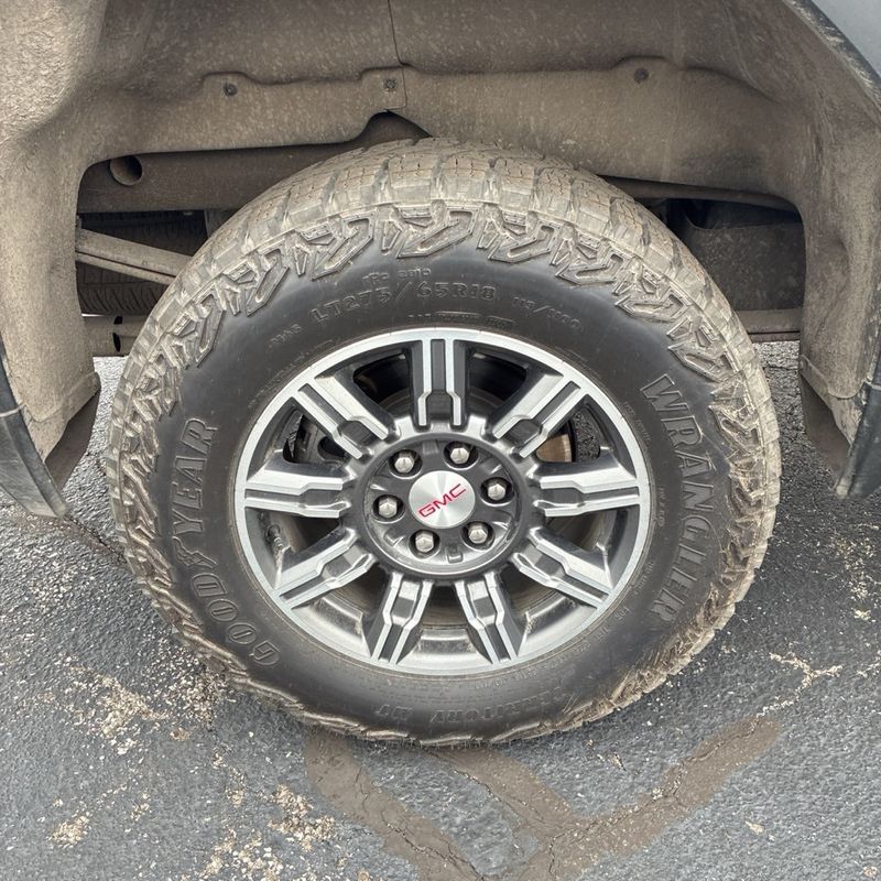 2025 GMC Sierra 1500 AT4 Premium - 22972466 - 11