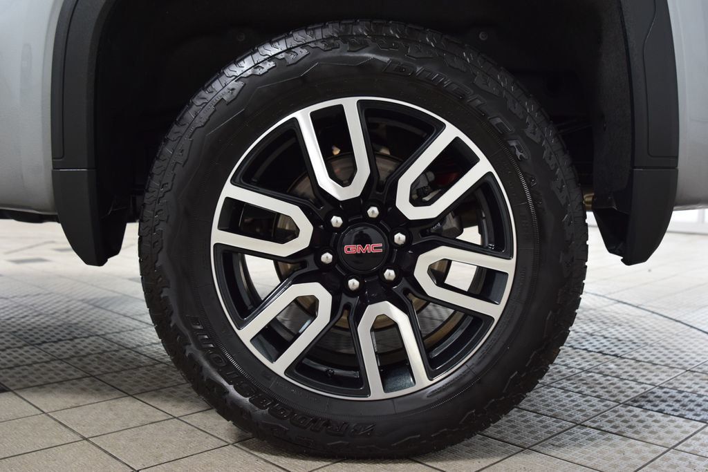 2025 GMC Sierra 1500 AT4 Premium Plus  - 23008277 - 19