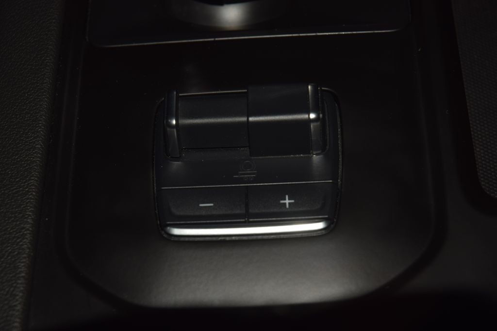 2025 GMC Sierra 1500 AT4 Premium Plus  - 23008277 - 26