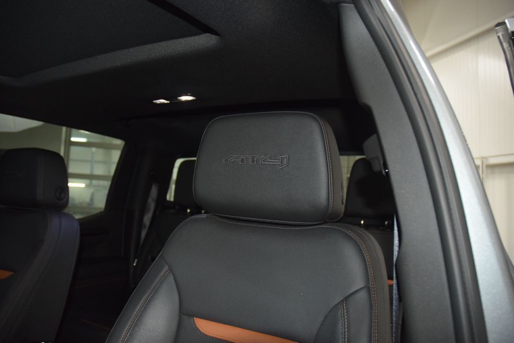 2025 GMC Sierra 1500 AT4 Premium Plus  - 23008277 - 33