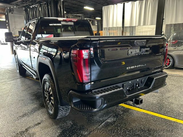 2025 GMC Sierra Denali Ultimate 4WD Crew Cab Long Box's photo