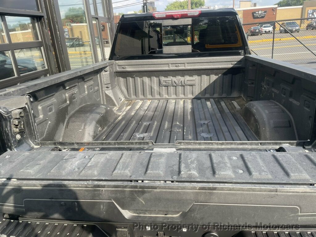 2025 GMC Sierra 2500HD 4WD Crew Cab 159" AT4 - 23072045 - 7