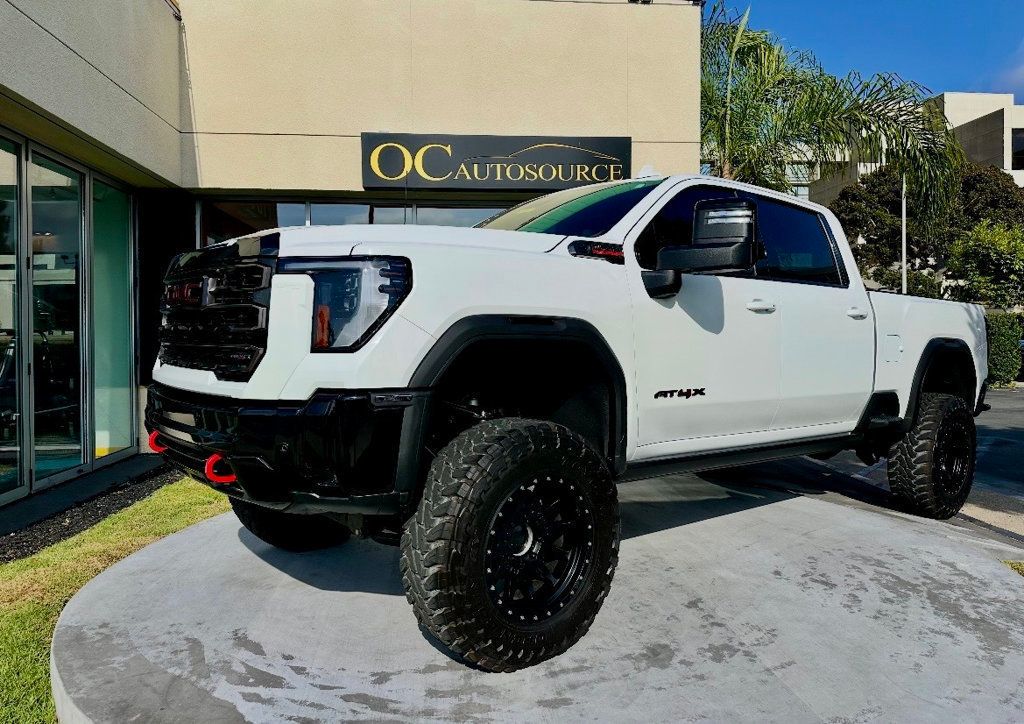 2025 GMC Sierra 2500HD 4WD Crew Cab 159" AT4X - 23025500 - 0