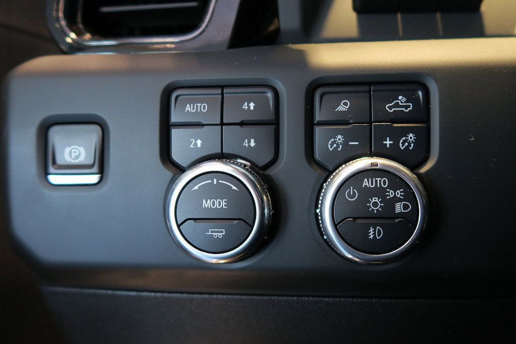 2025 GMC Sierra 2500HD 4WD Crew Cab 159" AT4X - 23025500 - 28