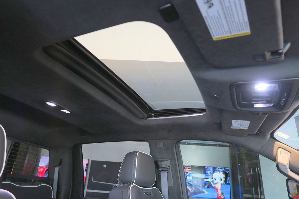 2025 GMC Sierra 2500HD 4WD Crew Cab 159" AT4X - 23025500 - 30