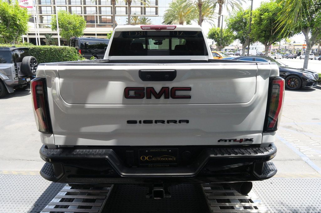2025 GMC Sierra 2500HD 4WD Crew Cab 159" AT4X - 23025500 - 56