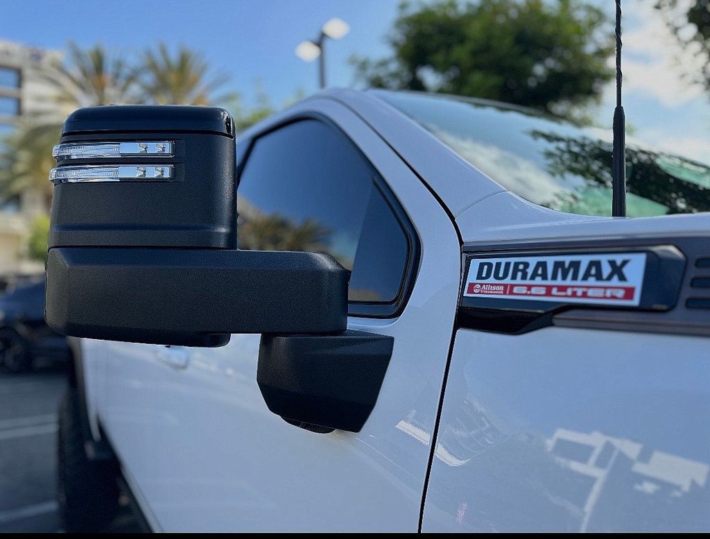 2025 GMC Sierra 2500HD 4WD Crew Cab 159" AT4X - 23025500 - 5