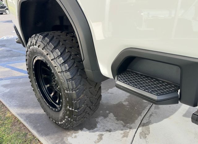 2025 GMC Sierra 2500HD 4WD Crew Cab 159" AT4X - 23025500 - 6