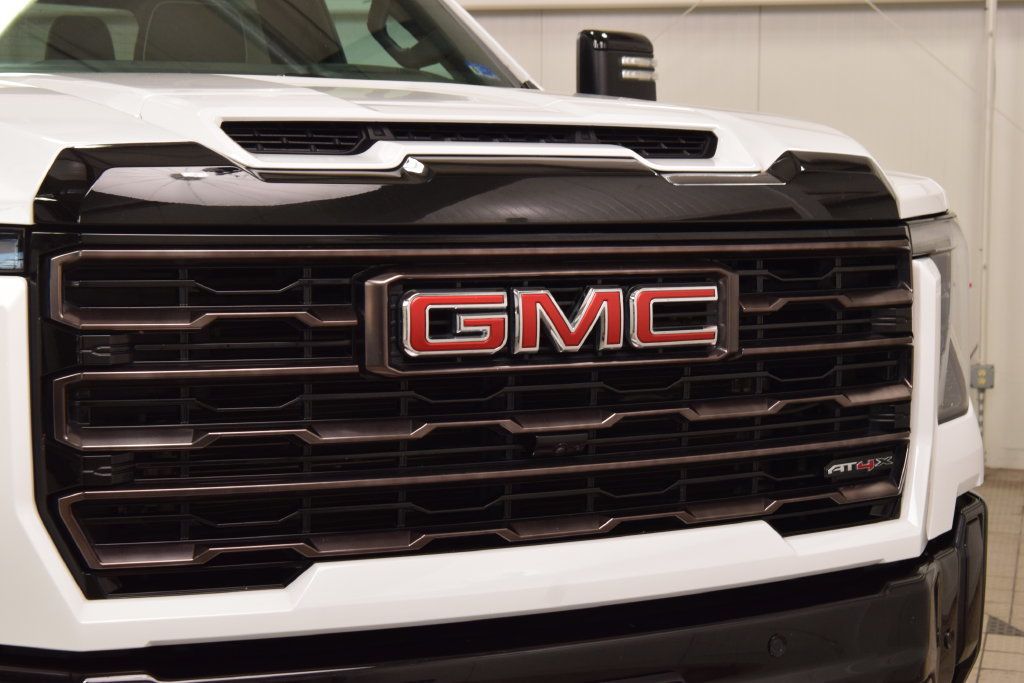 2025 GMC Sierra 2500HD 4WD Crew Cab 159" AT4X - 23081236 - 10