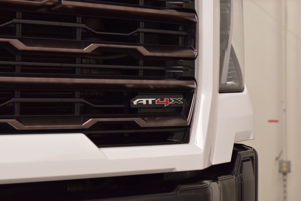 2025 GMC Sierra 2500HD 4WD Crew Cab 159" AT4X - 23081236 - 15