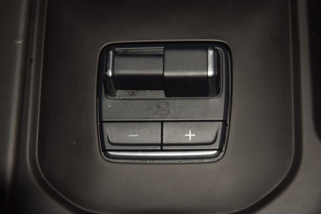 2025 GMC Sierra 2500HD 4WD Crew Cab 159" AT4X - 23081236 - 38