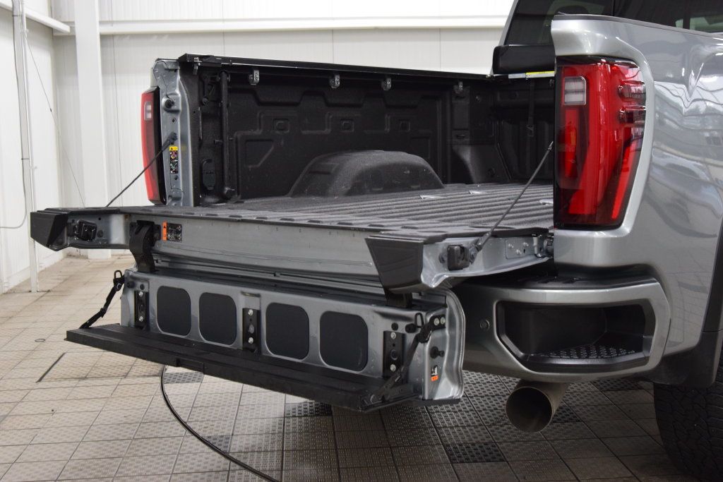 2025 GMC Sierra 2500HD 4WD Crew Cab 159" Denali - 23082028 - 28