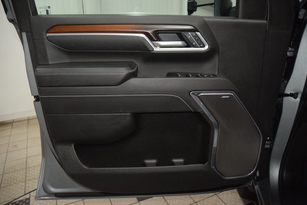 2025 GMC Sierra 2500HD 4WD Crew Cab 159" Denali - 23082028 - 54