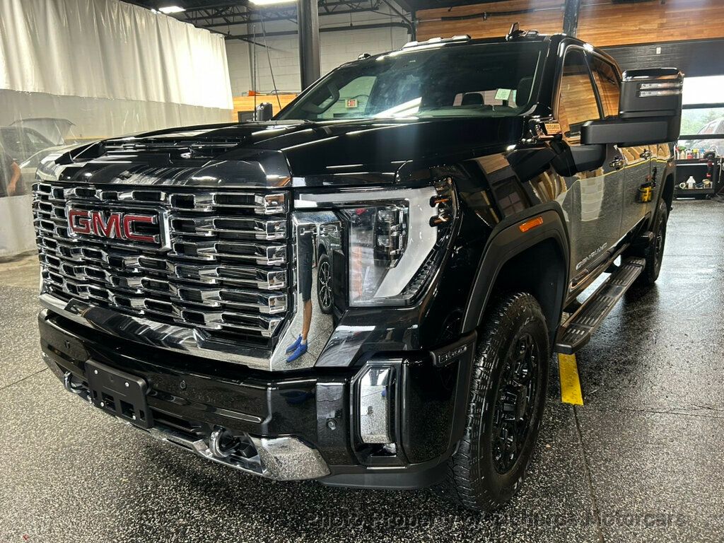 2025 GMC Sierra 2500HD 4WD Crew Cab 159" Denali - 23047980 - 4