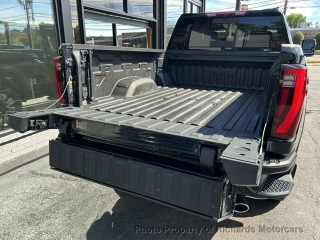 2025 GMC Sierra 2500HD 4WD Crew Cab 159" Denali - 23082975 - 11