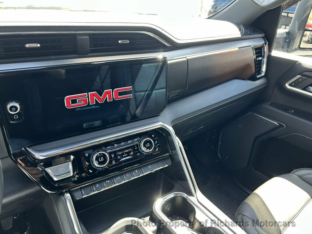 2025 GMC Sierra 2500HD 4WD Crew Cab 159" Denali - 23082975 - 14