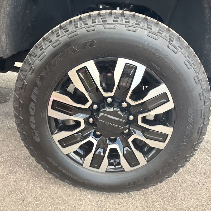 2025 GMC Sierra 2500HD 4WD Crew Cab 159" Denali Ultimate - 23052939 - 13