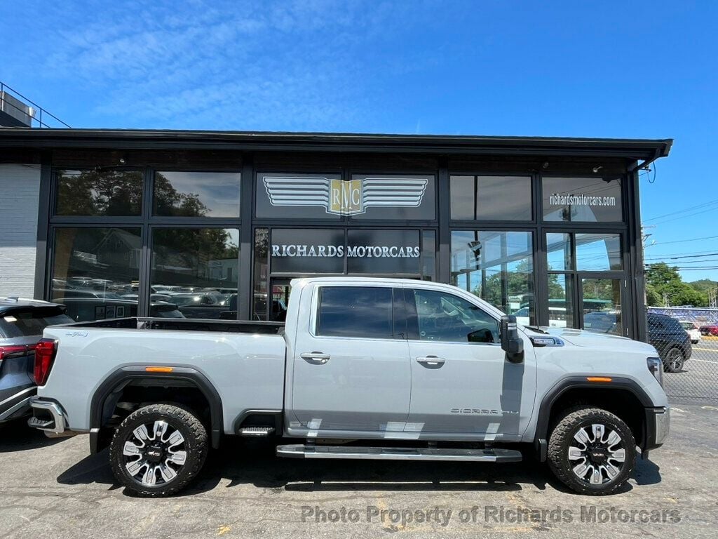 2025 Gmc Sierra HD SLE photo 2