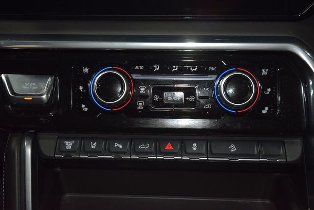 2025 GMC Sierra 2500HD Denali Ultimate Leveled - 23052939 - 30