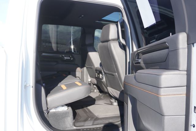 2025 GMC Sierra 3500HD AT4 - 22985222 - 26