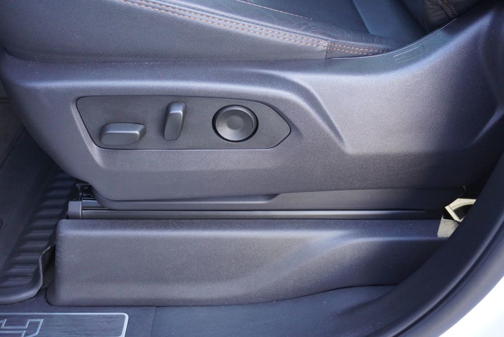 2025 GMC Sierra 3500HD AT4 - 22985222 - 30